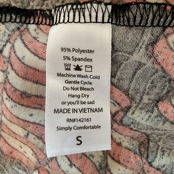 Lularoe Patriotic Carly Dress - Picture 8 of 9